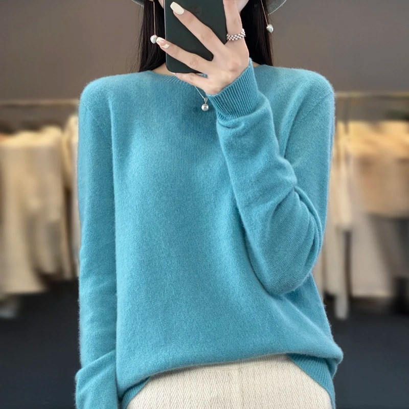 Women's Soft Lightweight Jumper with Timeless Design