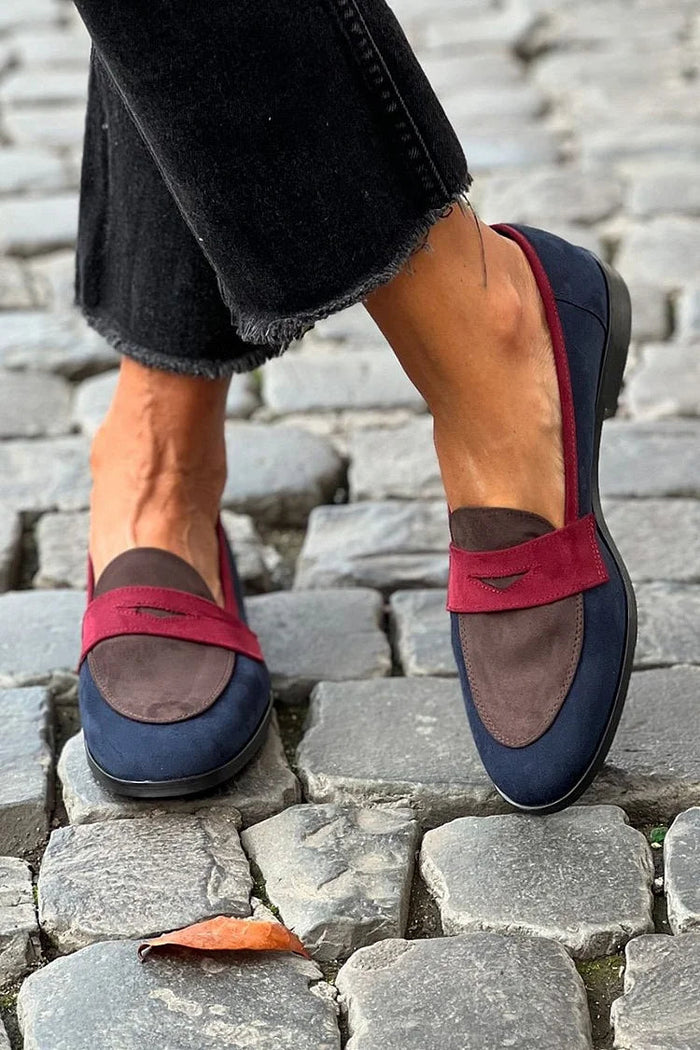 Färgblockerade loafers för dam med slip-on-modell