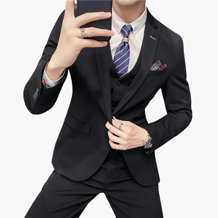 Klassischer Dreiteiler – für Herren mit elegantem Stil