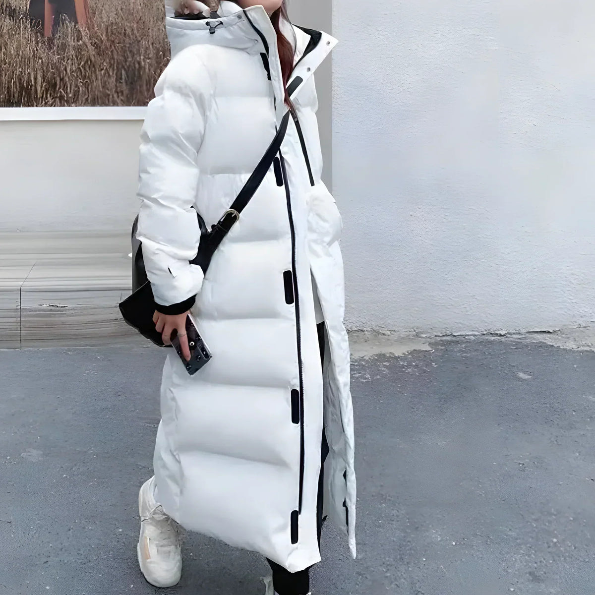 Women's Long Waterproof and Windproof Parka with Hood
