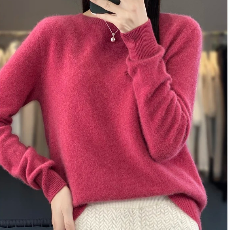 Women's Soft Lightweight Jumper with Timeless Design