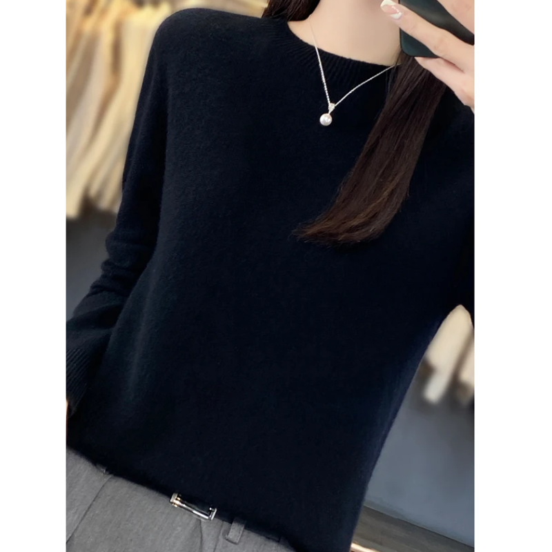 Women's Soft Lightweight Jumper with Timeless Design